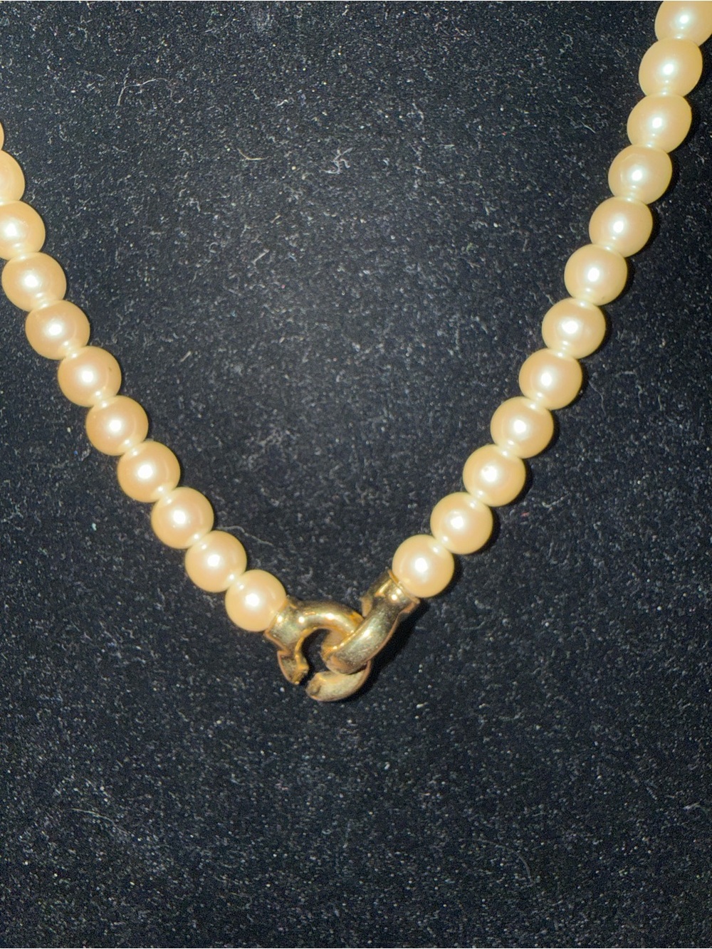 Classic Pearl Bead Necklace in Cream with Gold Clasp